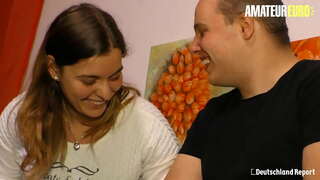 AMATEUR EURO - Kaihe Uri Deutsche Wahine fucked Tangata i te Pai i Horny Hubby