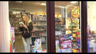 Tik som älskar avsugningar en hel del