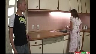 Hikaru Wakabayashi a &#039;cleachdadh a h-big tits a&#039; cluich le cock