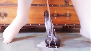 ÀISIANACH GIRL E A BHITH