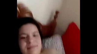 Jerking off the pussy in the morning