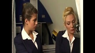 Похотливые шлюшки-стюардессы сосут воситаи бача дар сатри