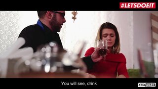 LETSDOEIT - Sexy Ludder Jente Lara Vest Blåser Og Fucks Med Et Hjerte Knust Pappa