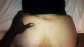 Witte Pawg Geneukt Gebogen over